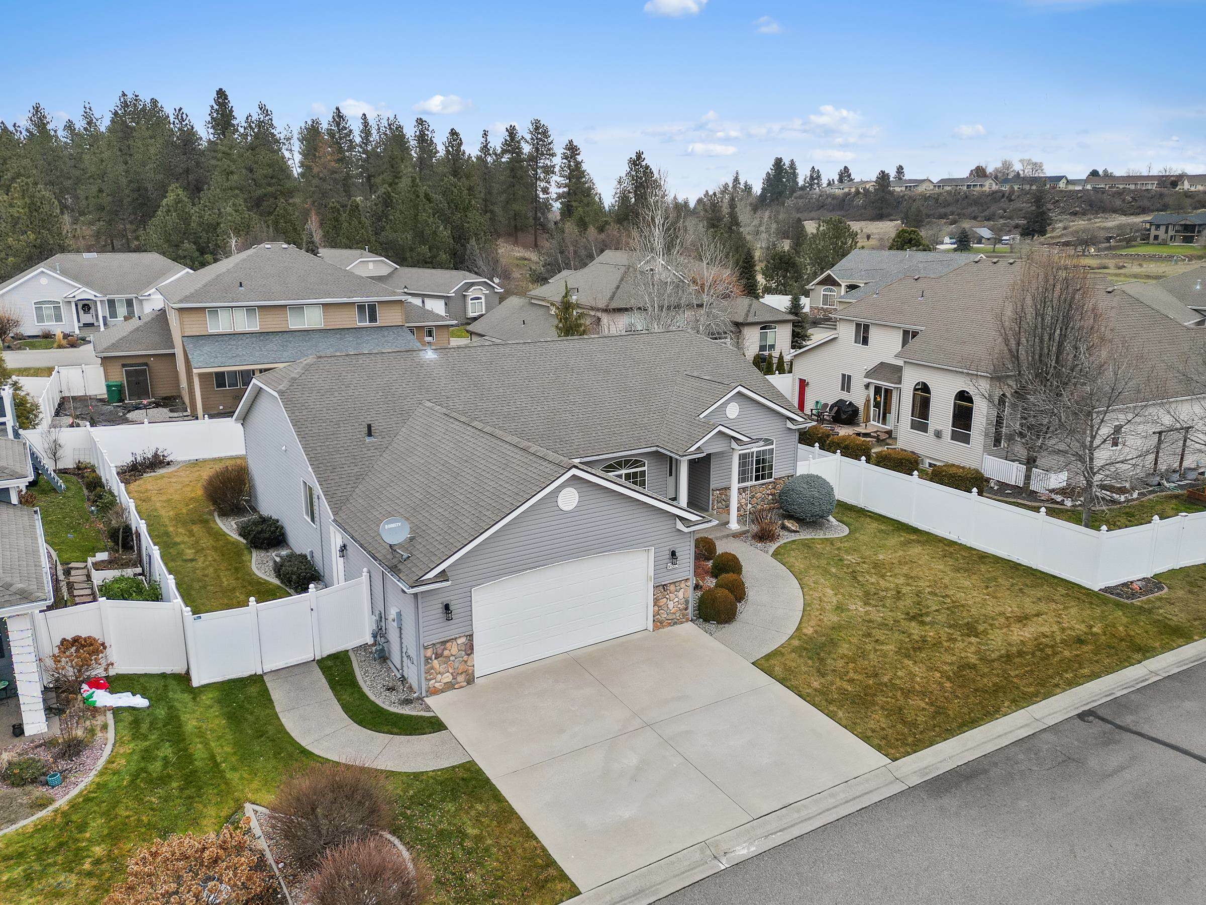 Property Photo:  16513 E 9th Ln  WA 99037 