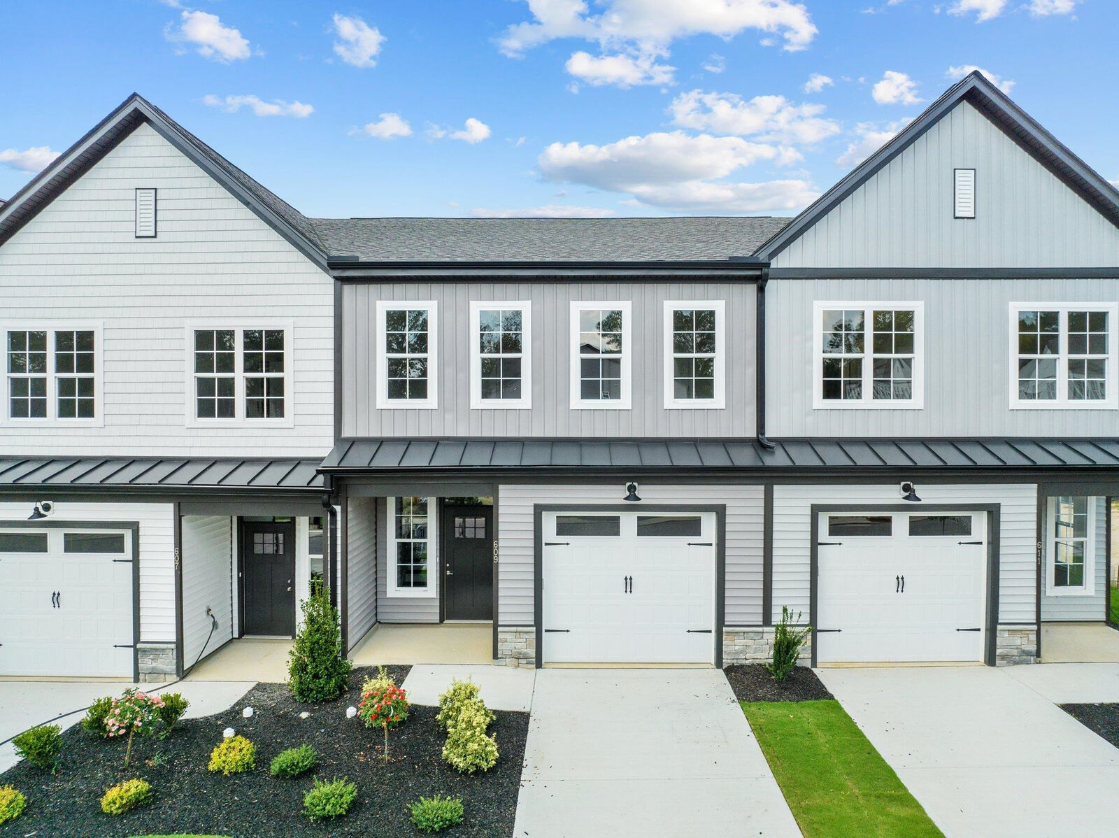 Property Photo:  609 Marshskip Way  NC 27571 