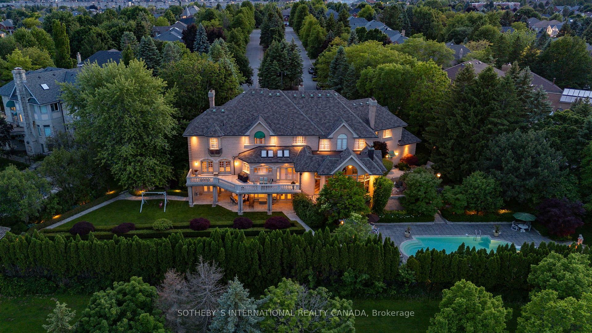 Photo de la propriété: 48 Old Park Lane ON L4B 2L3