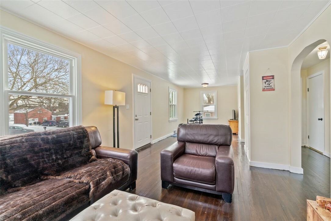 Property Photo: 111 McClelland Dr PA 15238