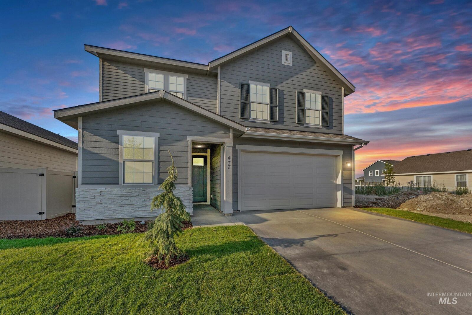 Property Photo:  477 W Norwich St  ID 83642 