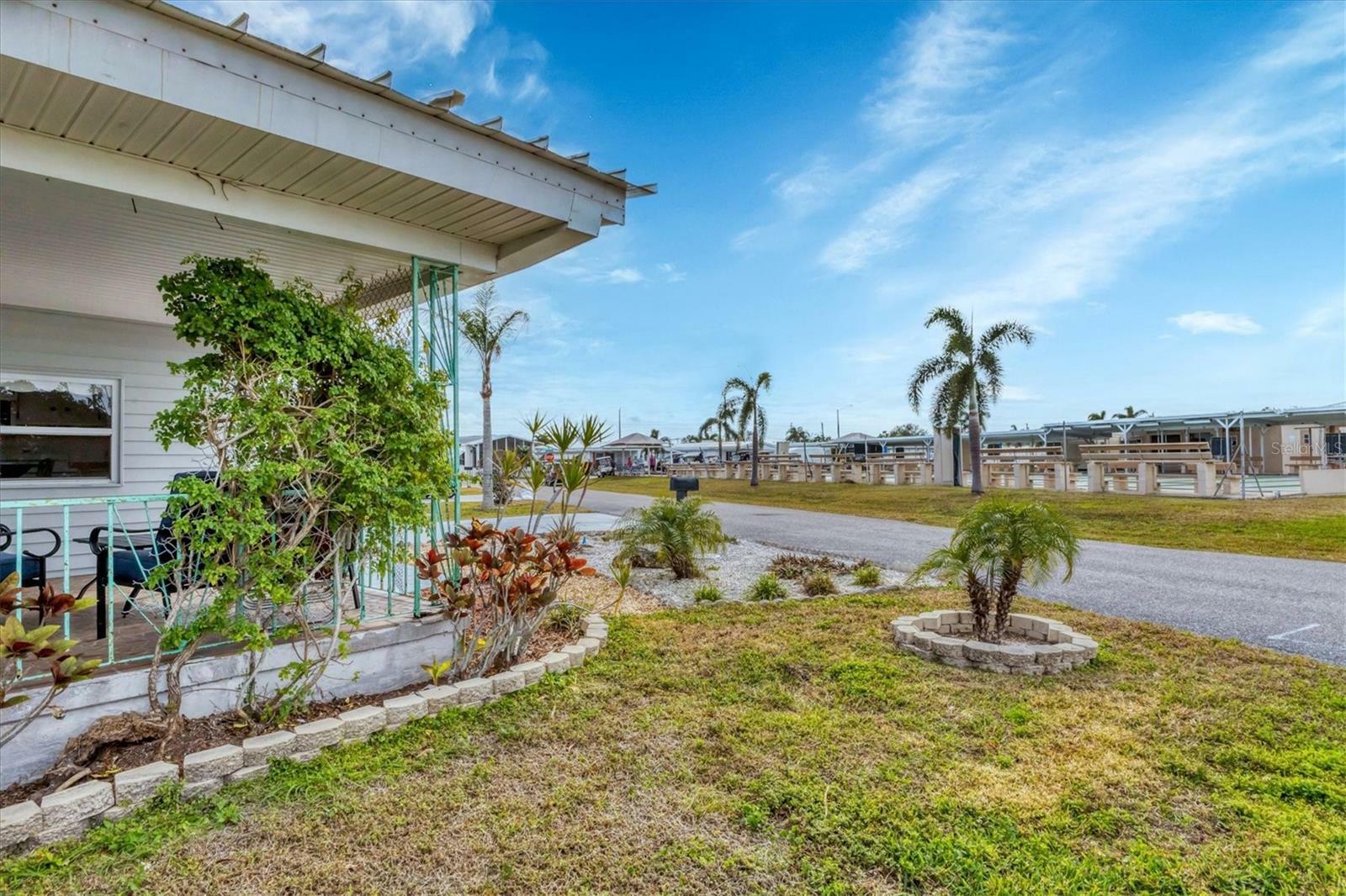 Property Photo:  1204 43rd Avenue E  FL 34222 