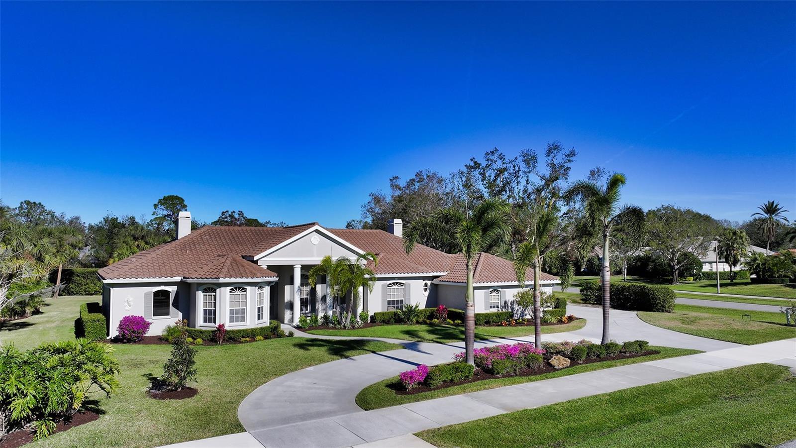 Property Photo: 7419 Albert Tillinghast Drive FL 34240