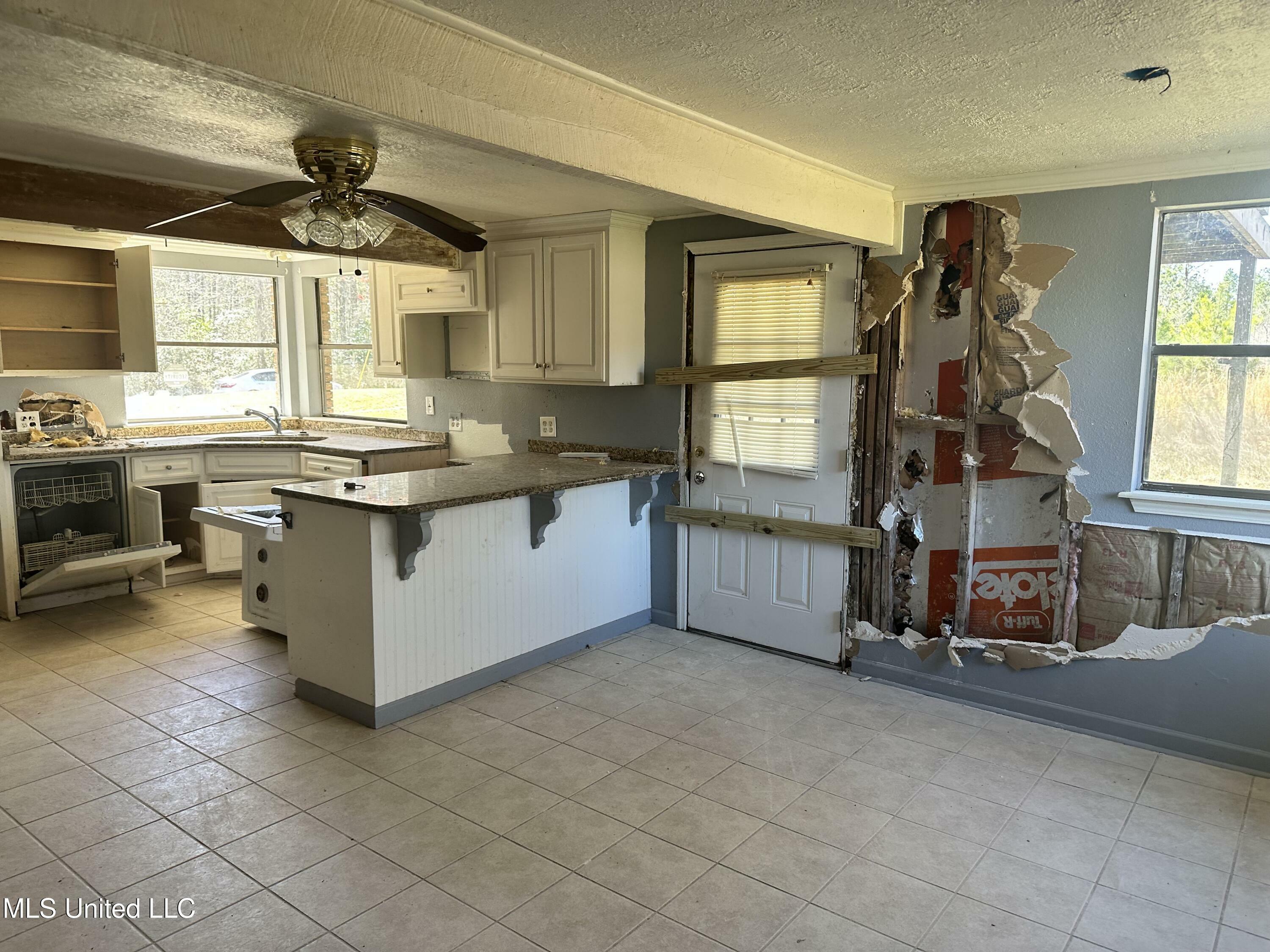 Property Photo: 18204 S Gaylord Road MS 39574