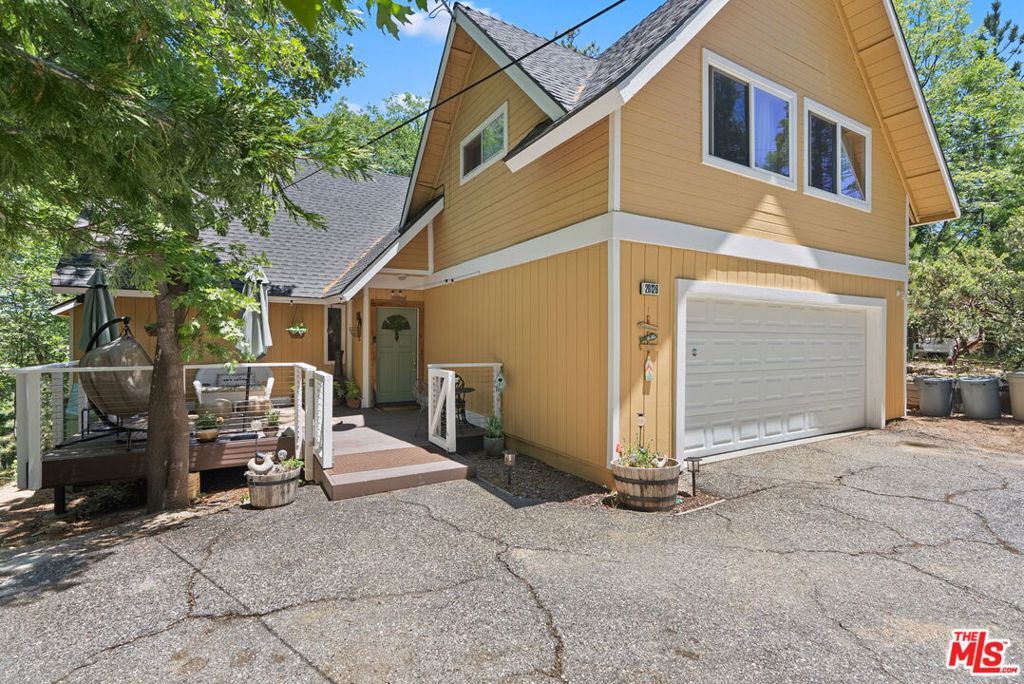 Property Photo:  28126 Geneva Lane  CA 92352 