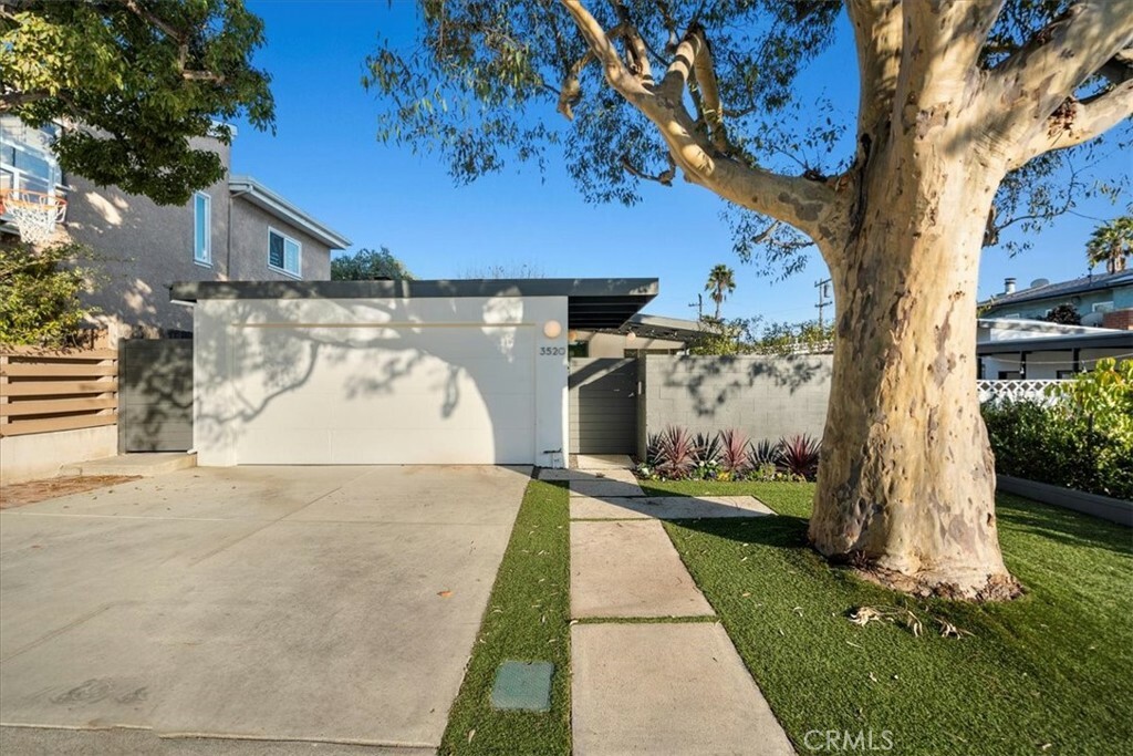 Property Photo: 3520 Elm Avenue CA 90266