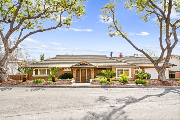 Property Photo: 9810 Newcomb Avenue CA 90603