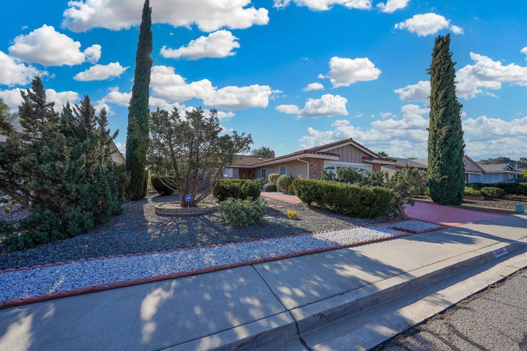 16567 Felice Drive  Rancho Bernardo (San Diego) CA 92128 photo