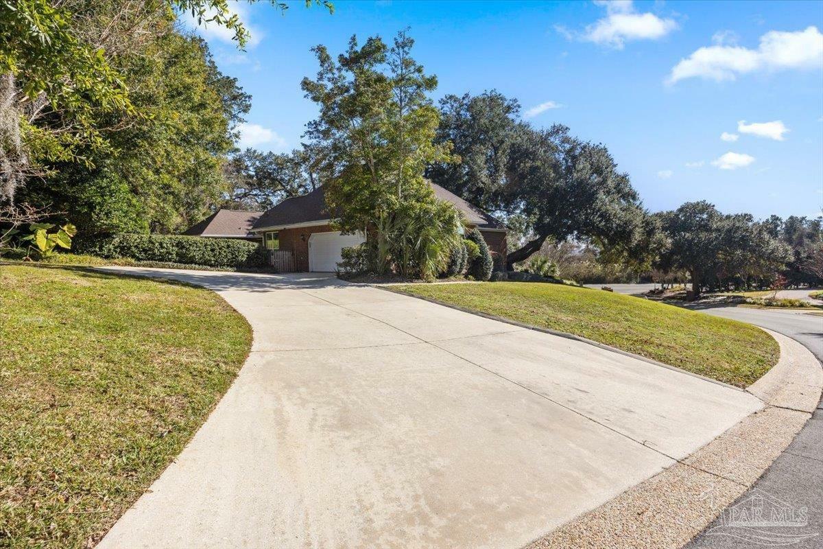 Property Photo:  4700 Bohemia Dr  FL 32504 