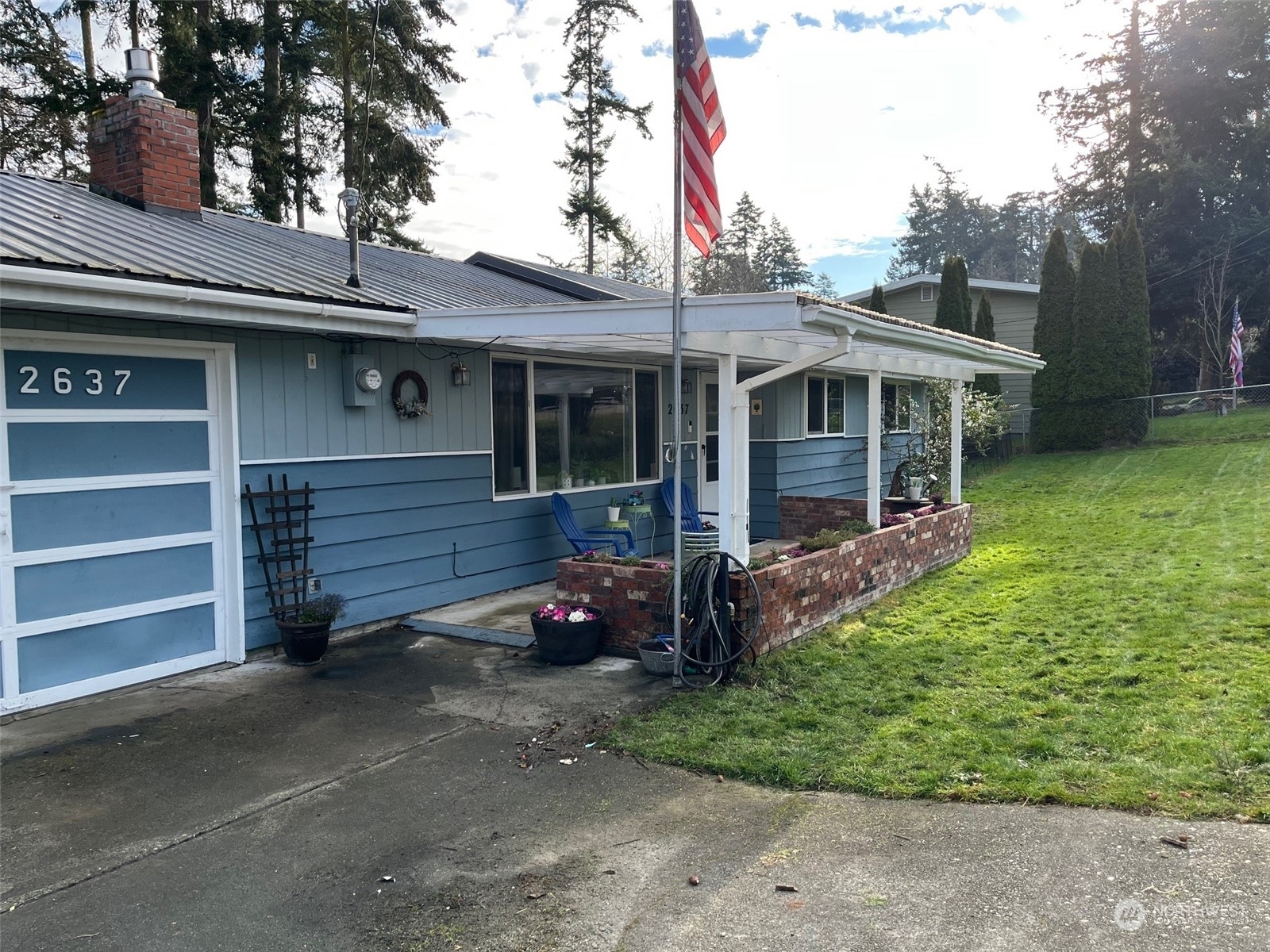 Property Photo:  2637  Olympic Drive  WA 98277 