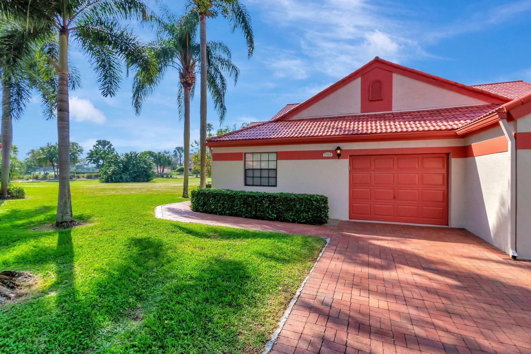 Property Photo:  7732 Lexington Club Boulevard A  FL 33446 