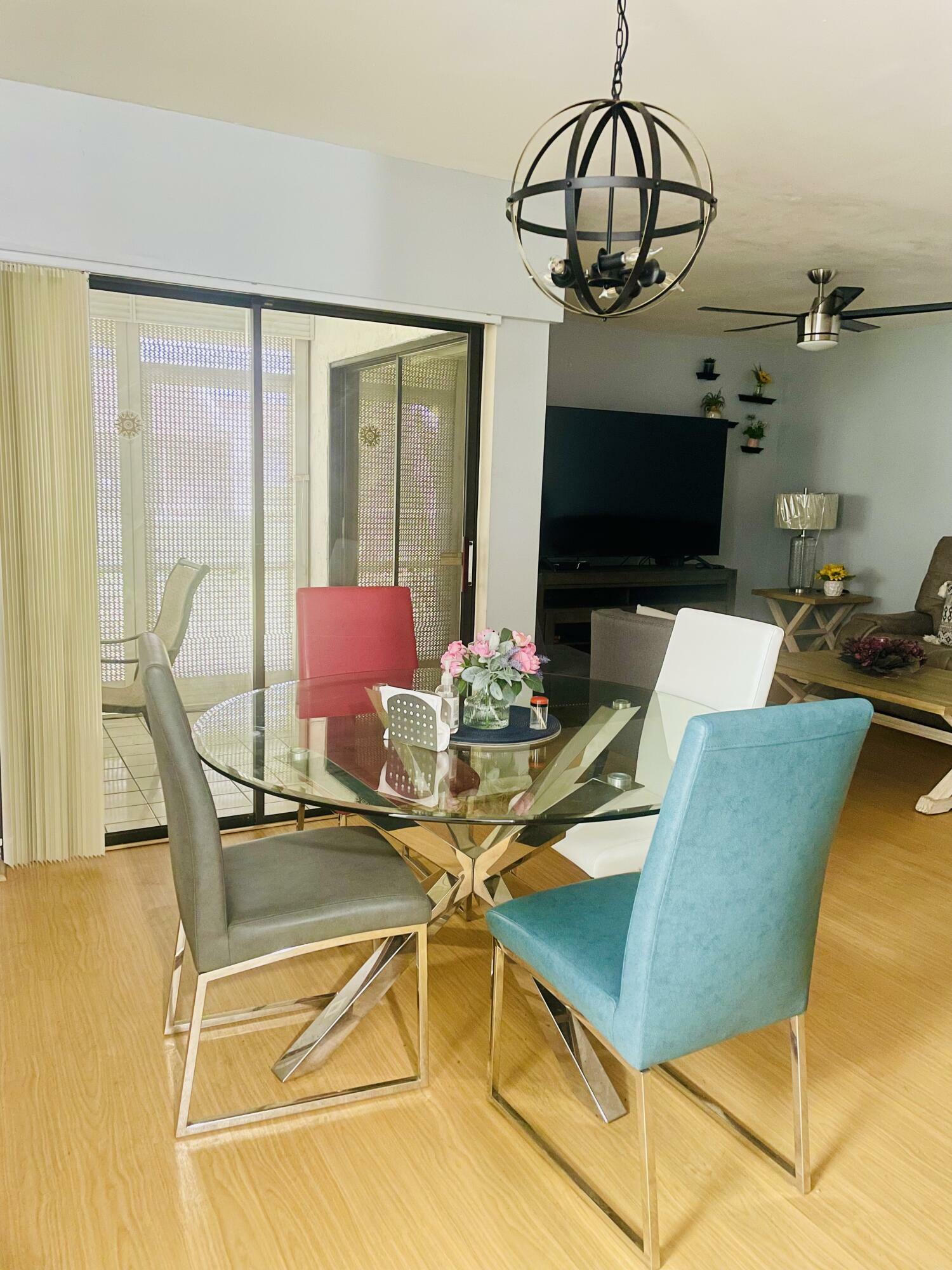 Property Photo: 6111 Elsinore Circle FL 33463