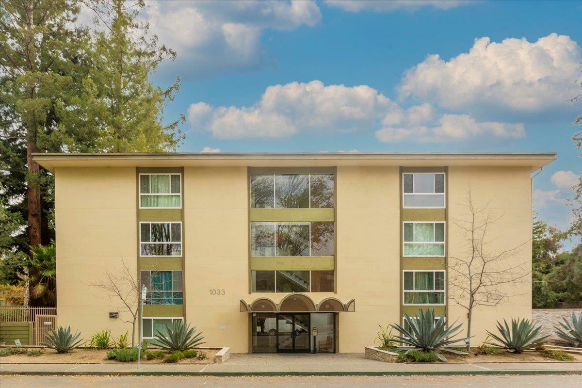 Property Photo:  1033 Crestview Drive 304  CA 94040 