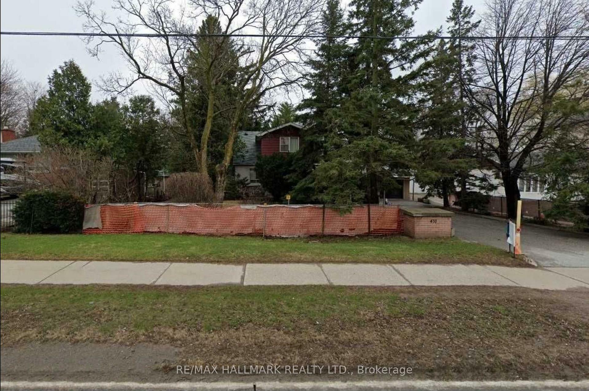 Property Photo: 437 16th Ave ON L4C 7A7