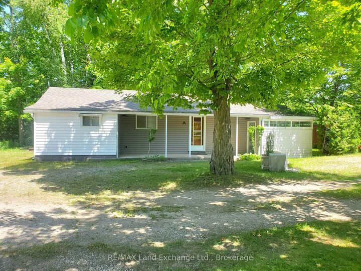 Property Photo:  22 Southampton Parkway  ON N0H 2G0 