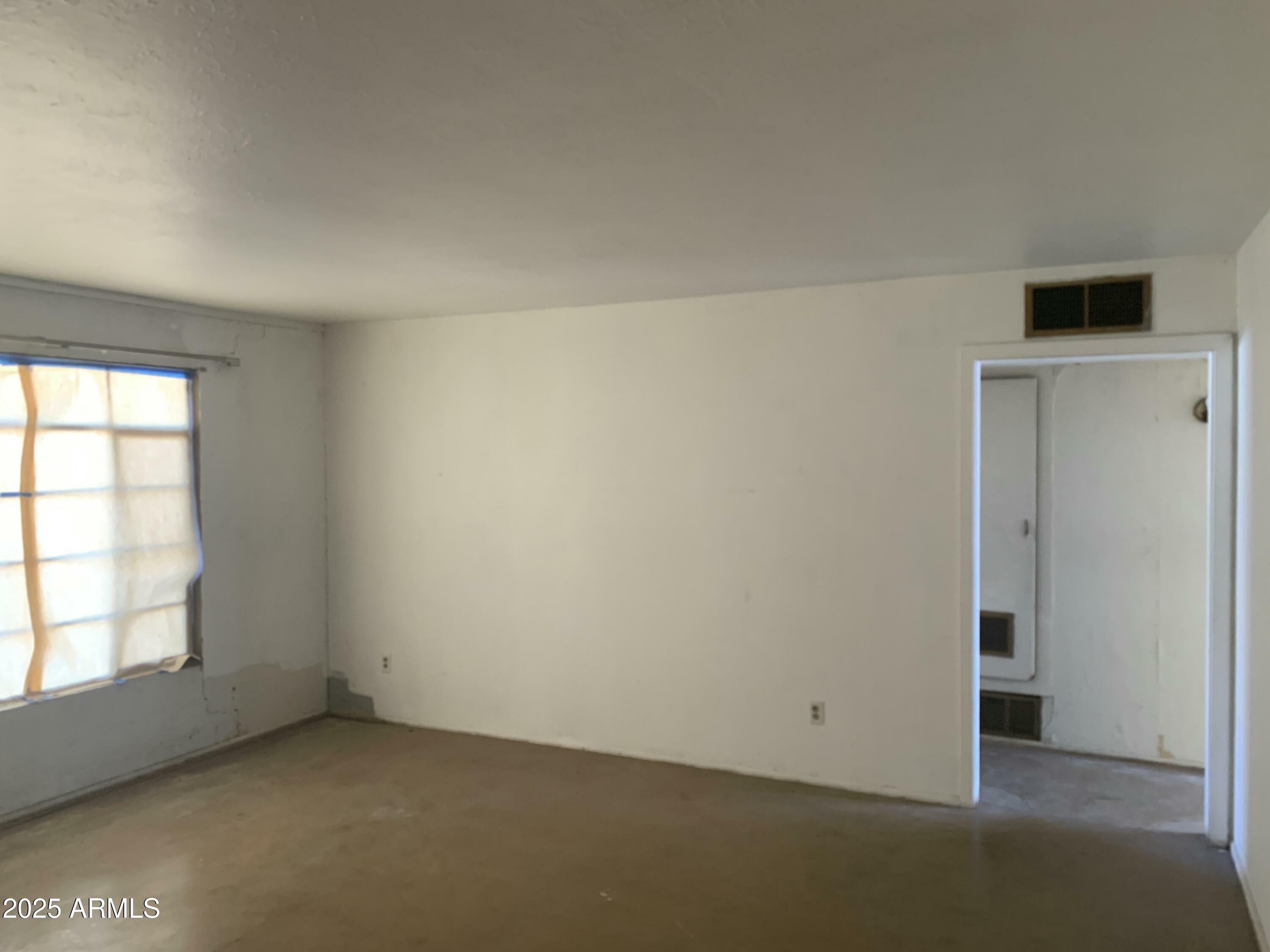 Property Photo:  510 W 14th Street  AZ 85281 