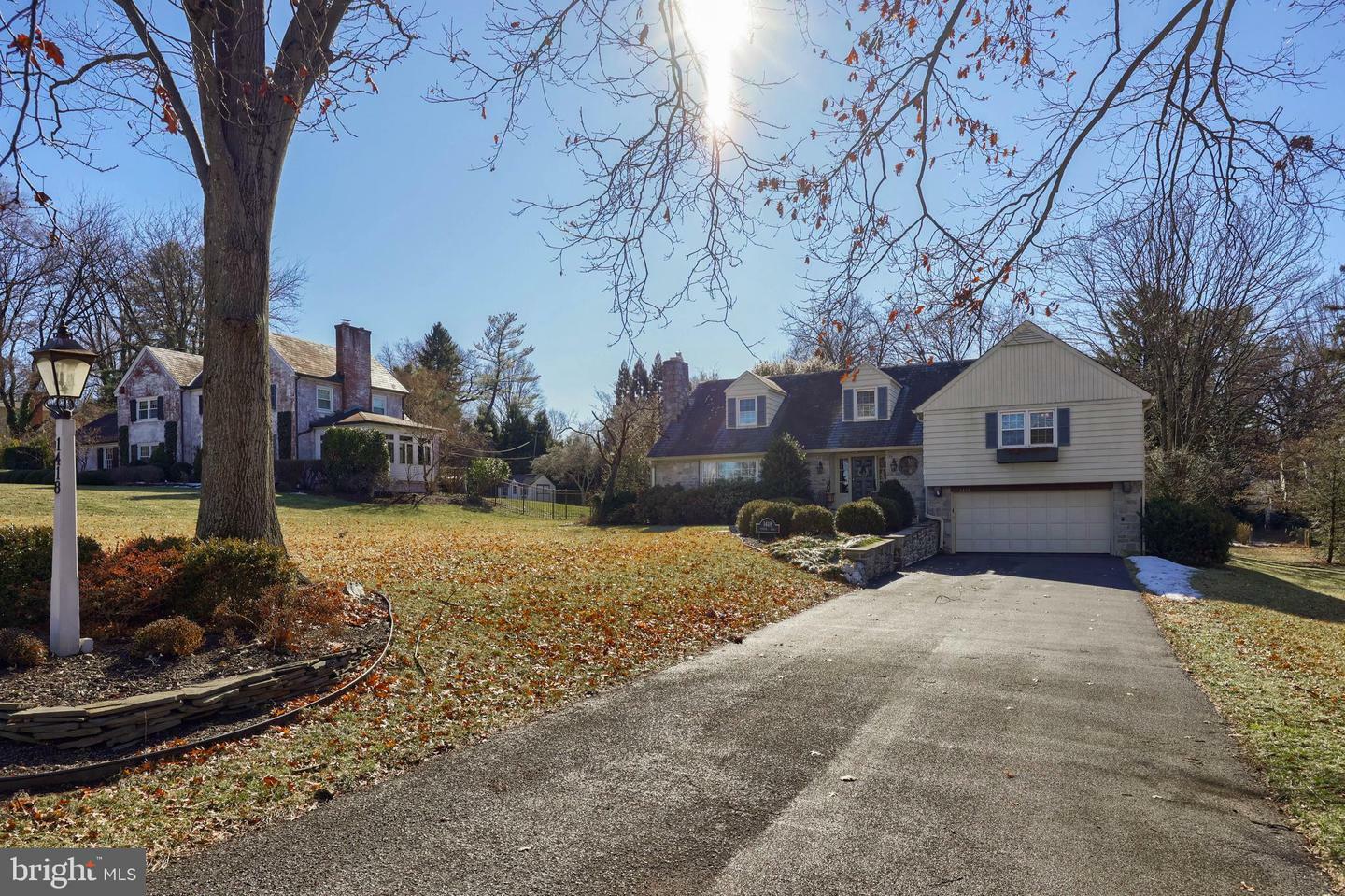 Property Photo:  1418 Center Road  PA 17603 