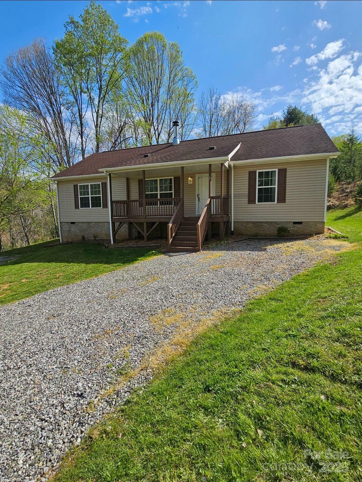 18 Beagle Run  Asheville NC 28804 photo