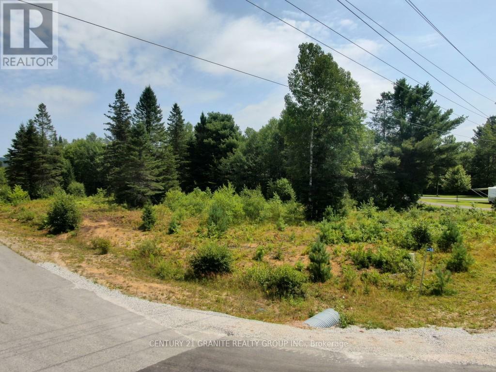 Property Photo:  58 Nicklaus Drive  ON K0L 1C0 