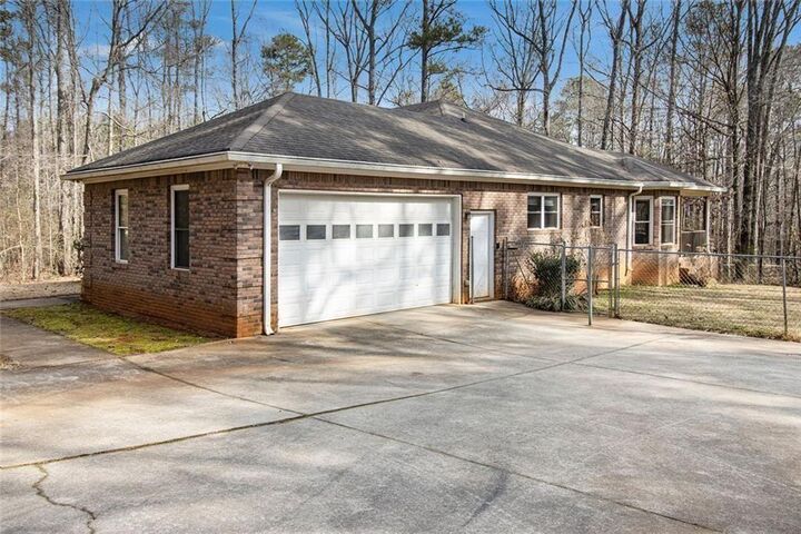 Property Photo: 490 Dorsey Road Road GA 30228