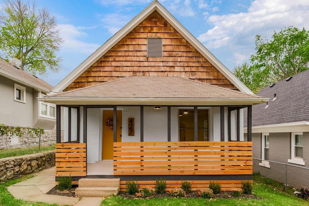 Property Photo:  427 N Drury Avenue  MO 64123 