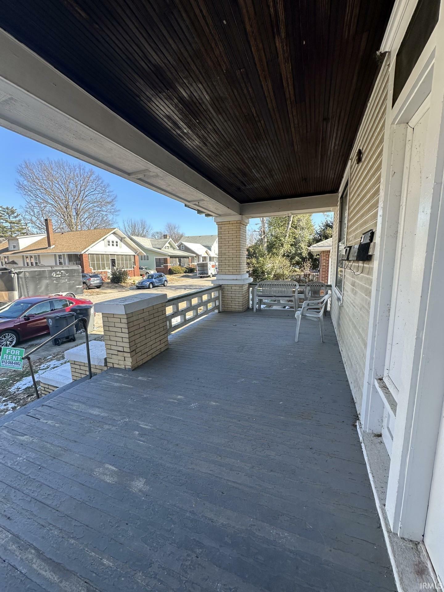 Property Photo:  825 E Blackford Avenue  IN 47713 