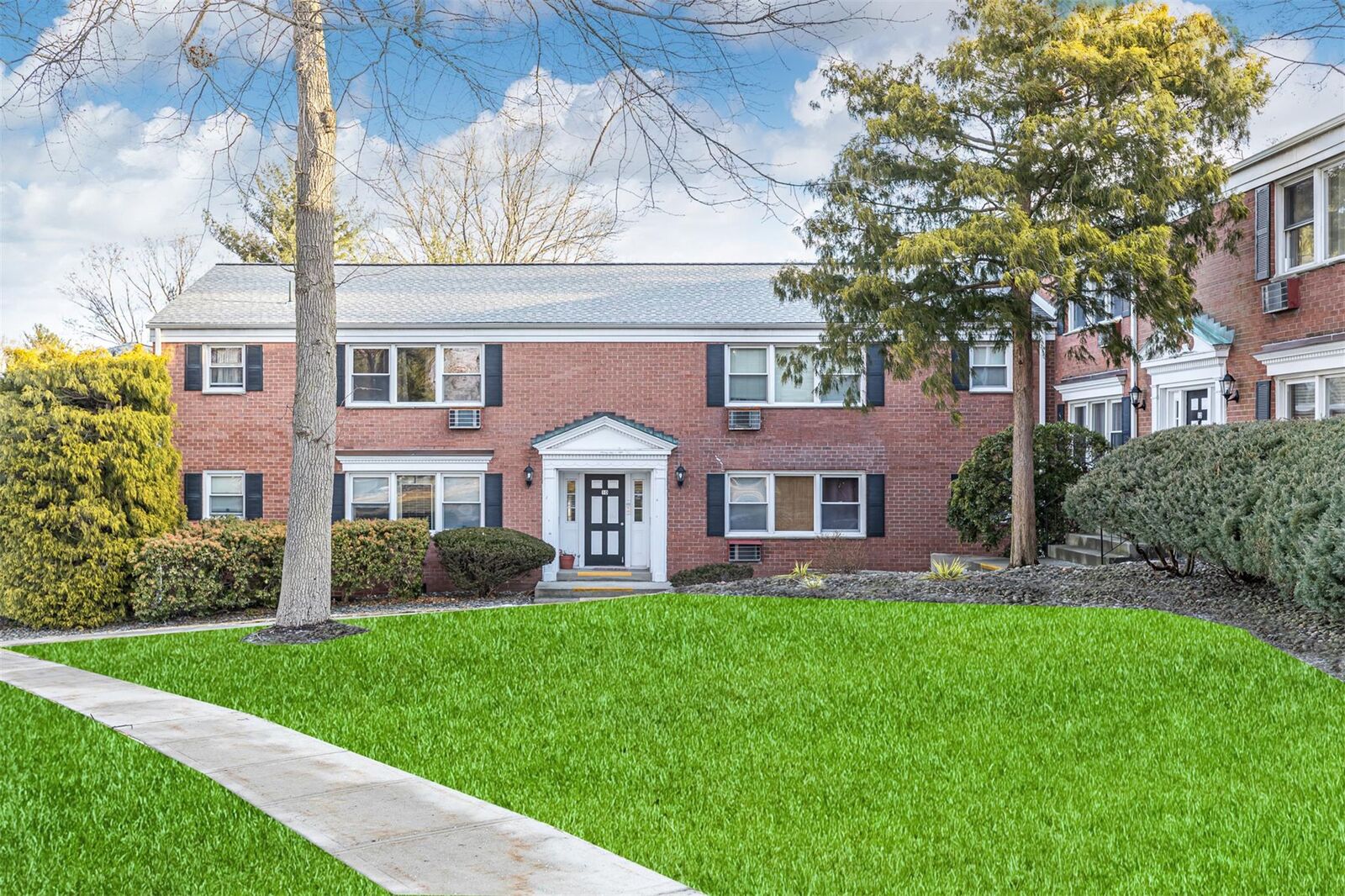 Property Photo: 10 Bon Aire Circle 108 NY 10901
