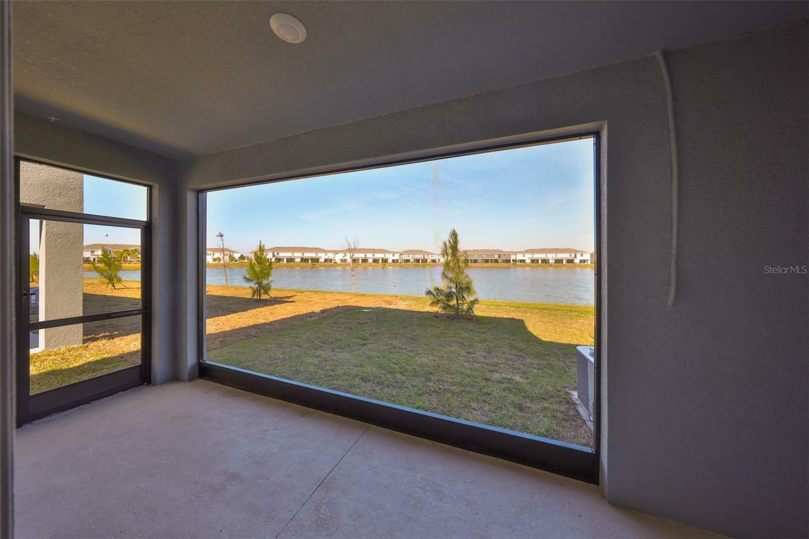 Property Photo:  471 Mangrove Shade Circle  FL 33572 