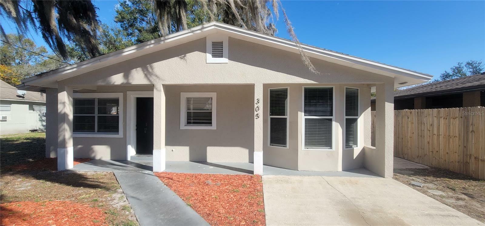 Property Photo: 305 S Candler Avenue FL 32835