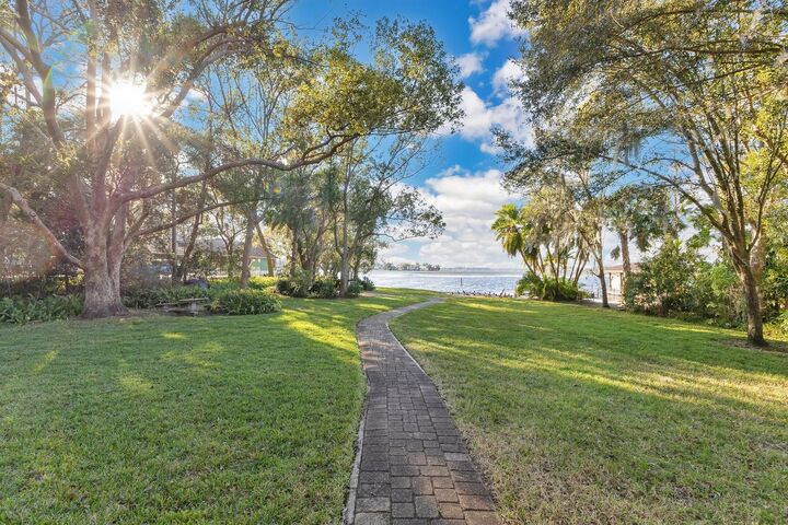 Property Photo: 4108 Downeast Lane FL 34786