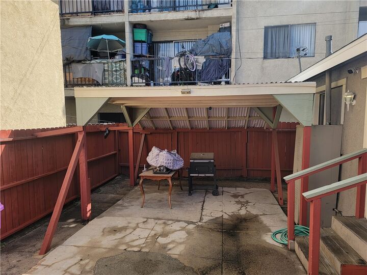 Property Photo:  416 Cerritos Avenue  CA 90802 