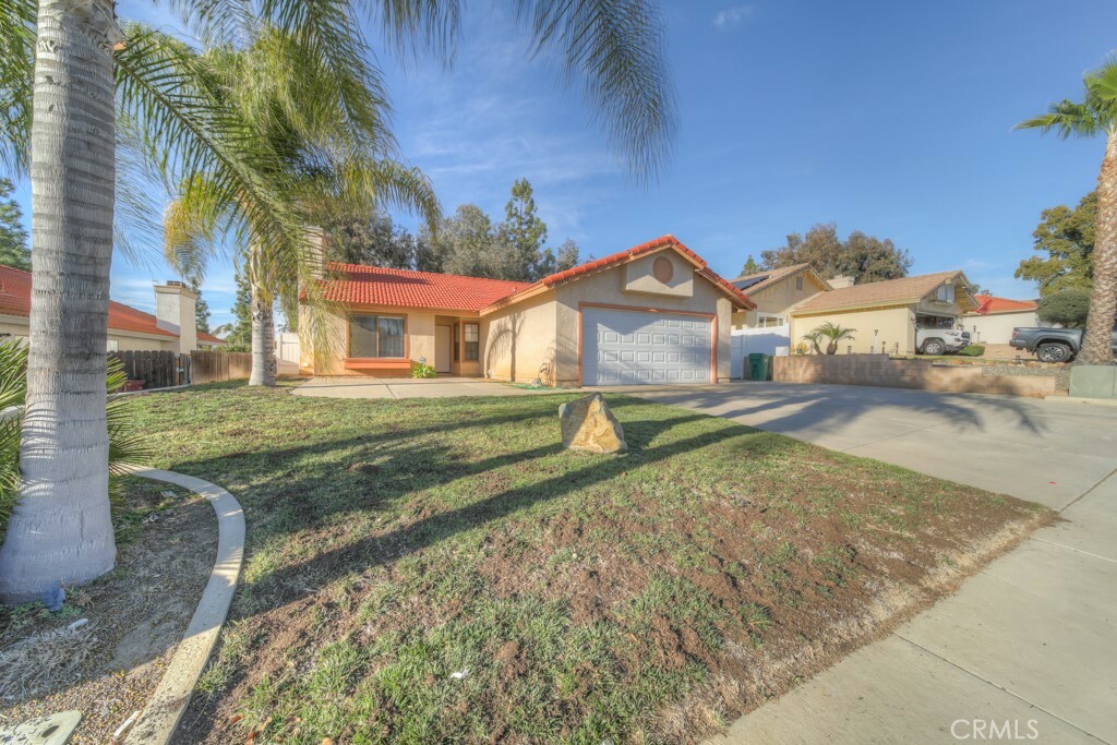 Property Photo:  25424 Boxelder Drive  CA 92563 