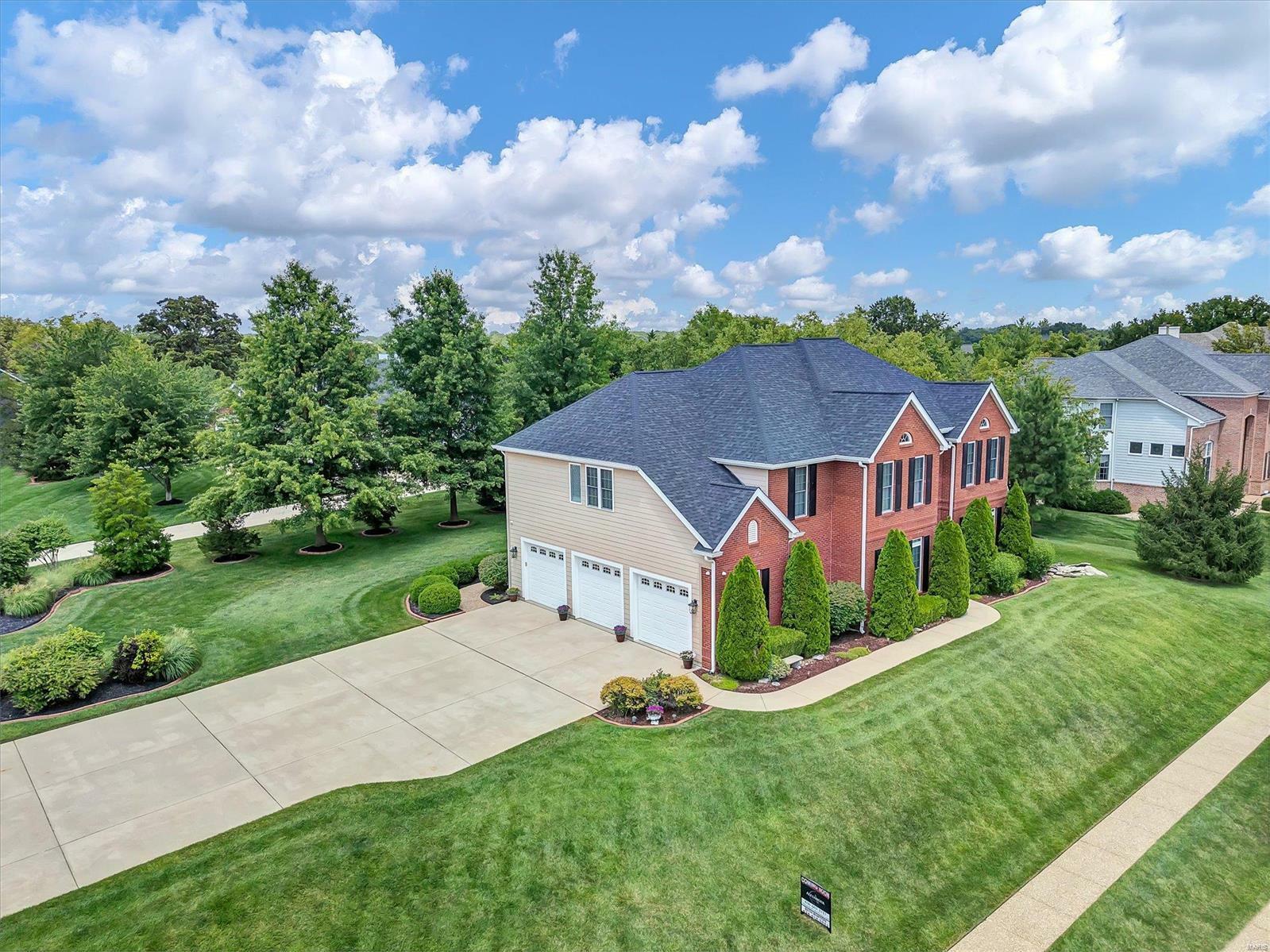 Property Photo:  1011 Hawks Landing Drive  MO 63367 