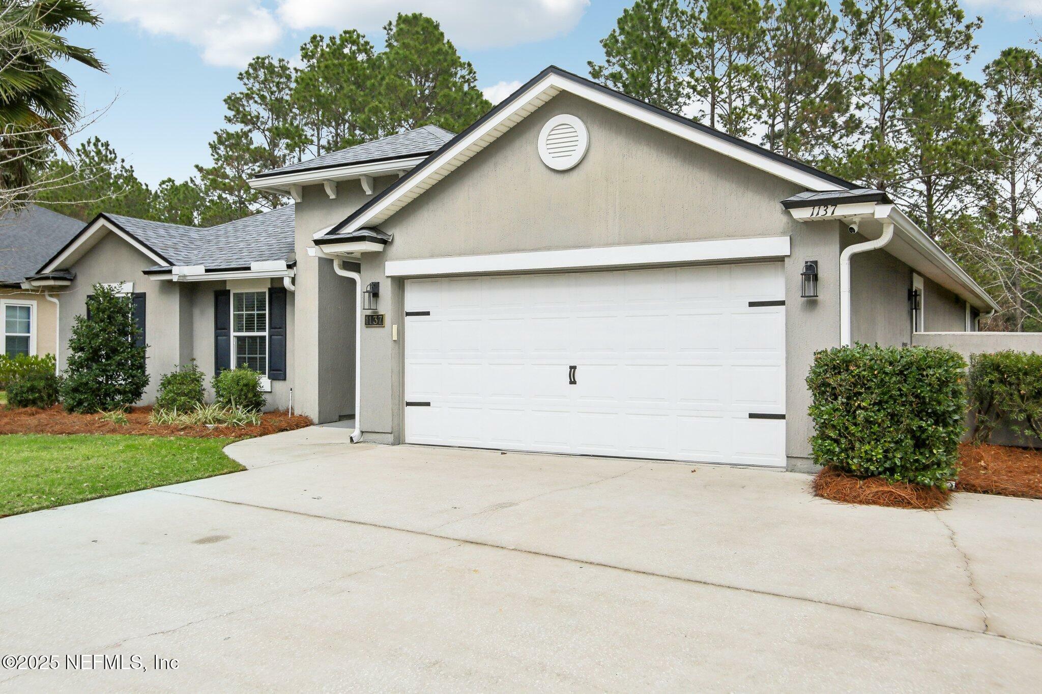 Property Photo:  1137 Autumn Pines Drive  FL 32065 