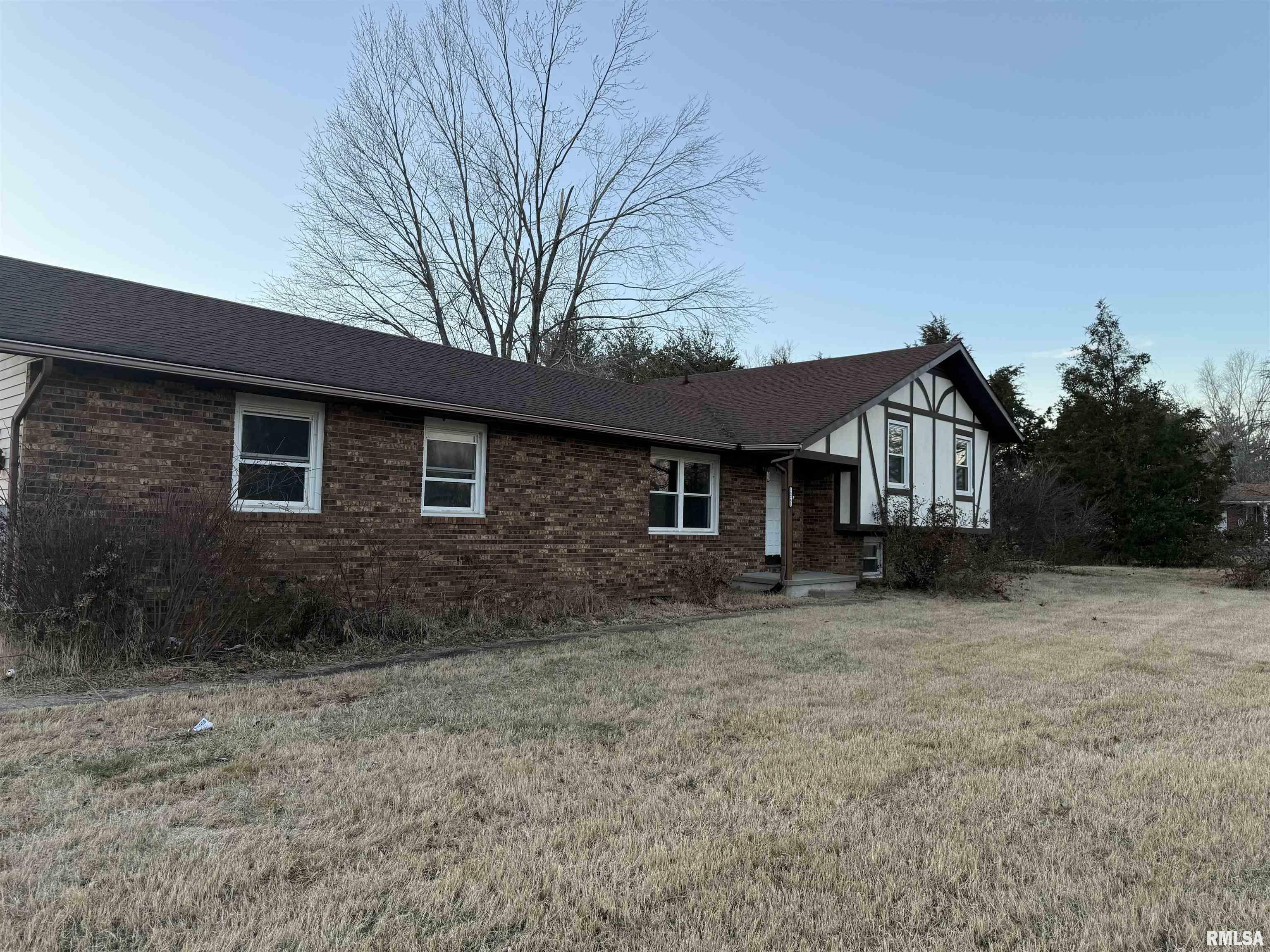 Property Photo:  18251 Pittsburg Road  IL 62959 