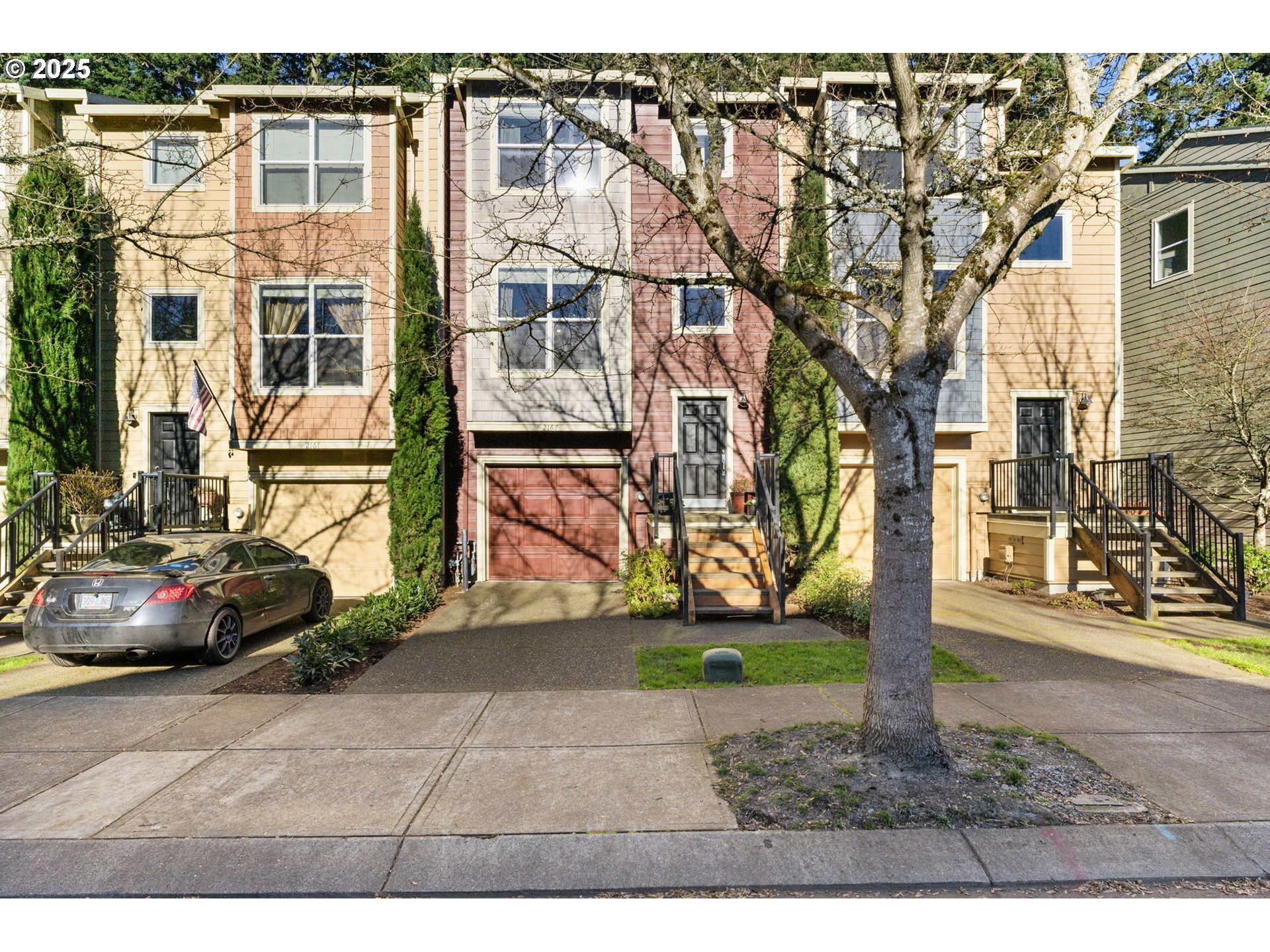 Property Photo: 2167 NE Sheffield Ave OR 97006