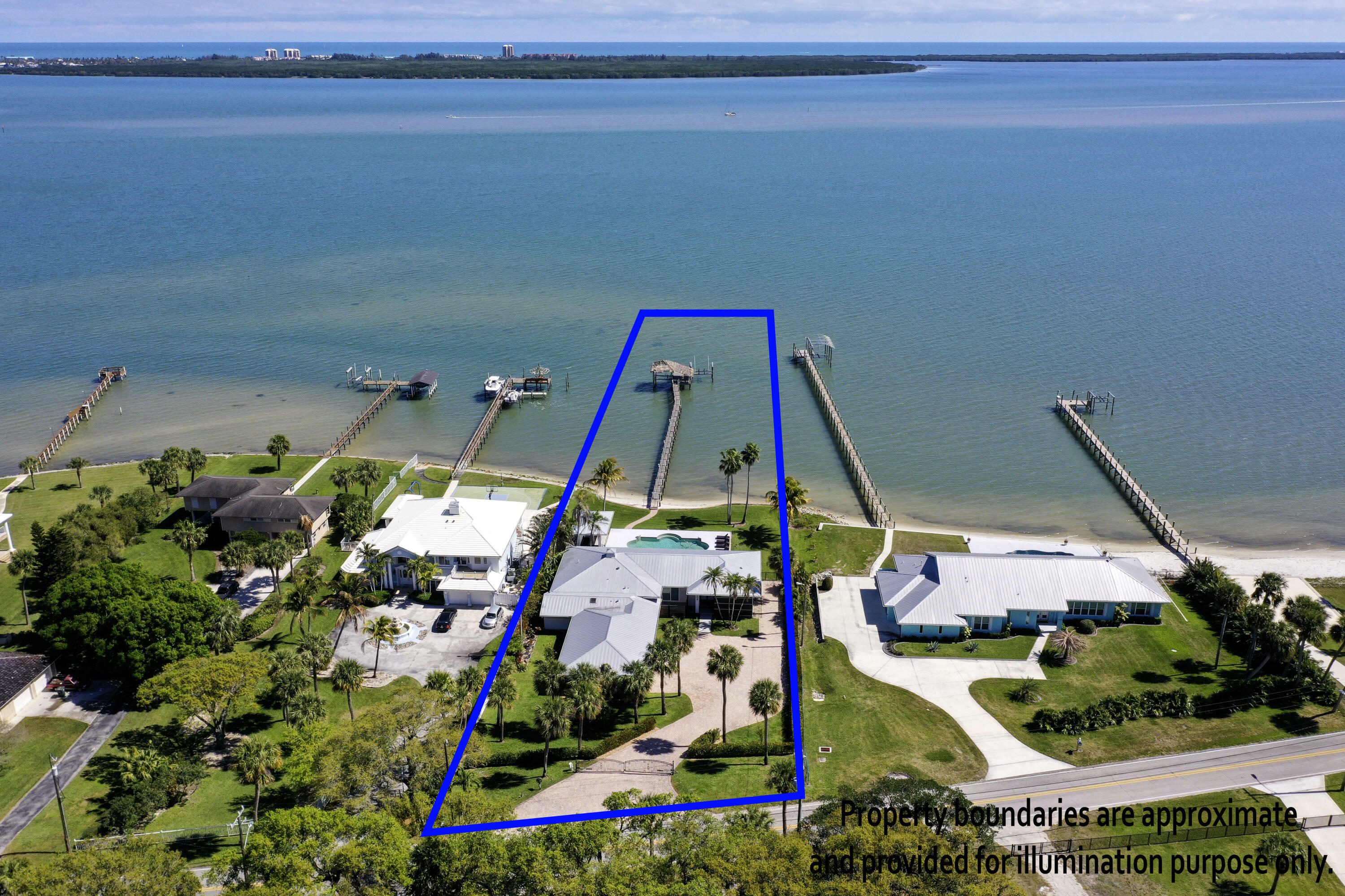 Property Photo: 1508 S Indian River Drive FL 34950