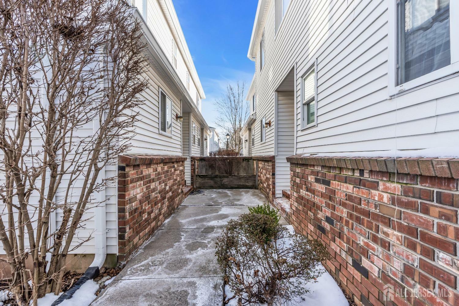 Property Photo:  802 Reed Court  NJ 08822 