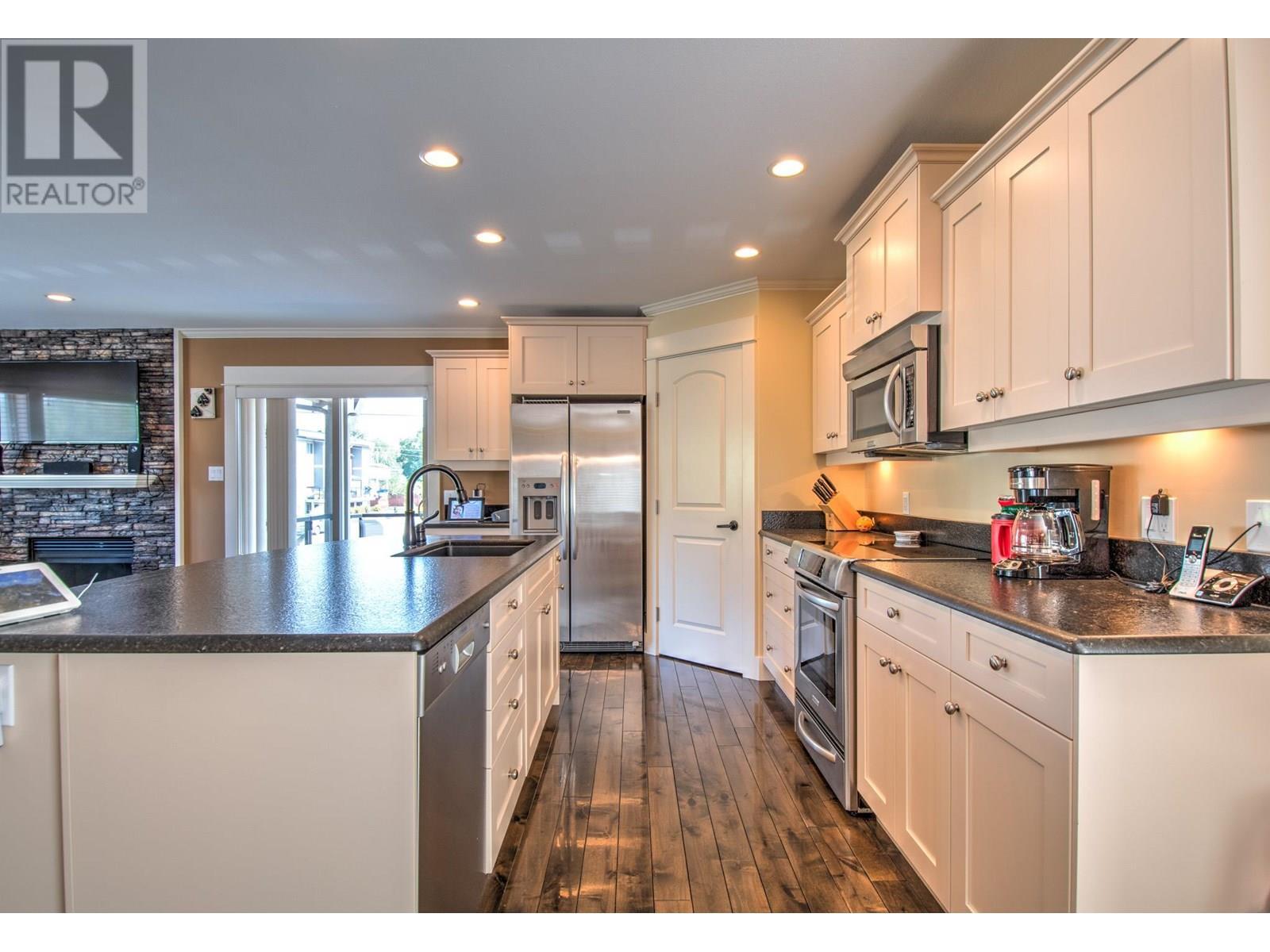 Photo de la propriété: 5409 Willow Drive BC V1T 2E4