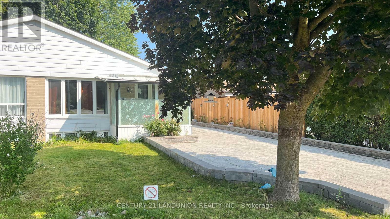 Property Photo: 215 Browndale Crescent Bsmt ON L4C 3H9