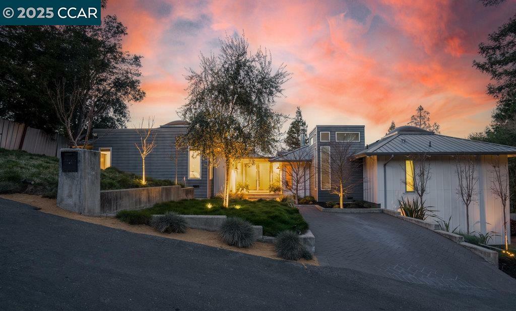 Property Photo: 20 Highland Ct CA 94526