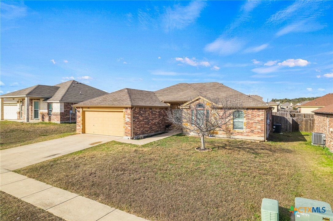 Property Photo: 2609 Camp Cooper Drive TX 76549