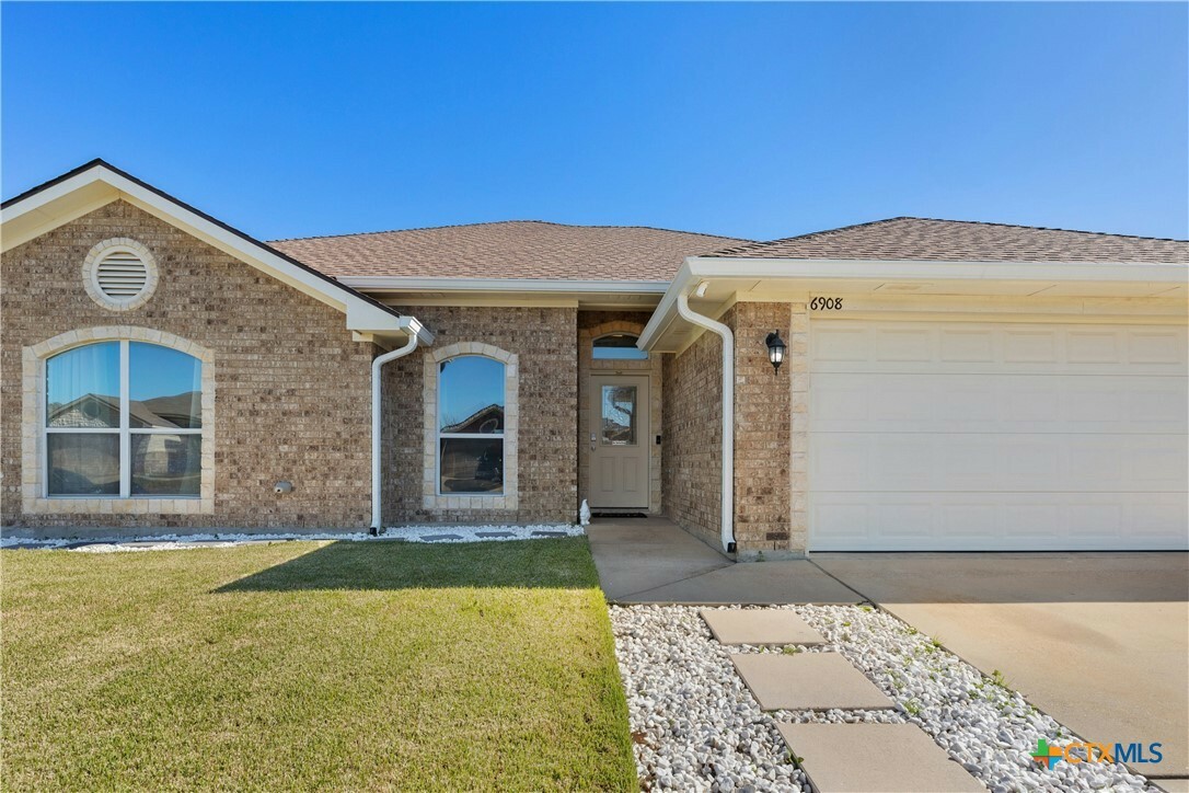 Property Photo: 6908 Alvin Drive TX 76542