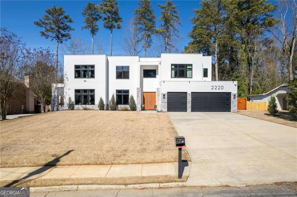 2220 Meadowvale Drive NE  Atlanta GA 30345 photo