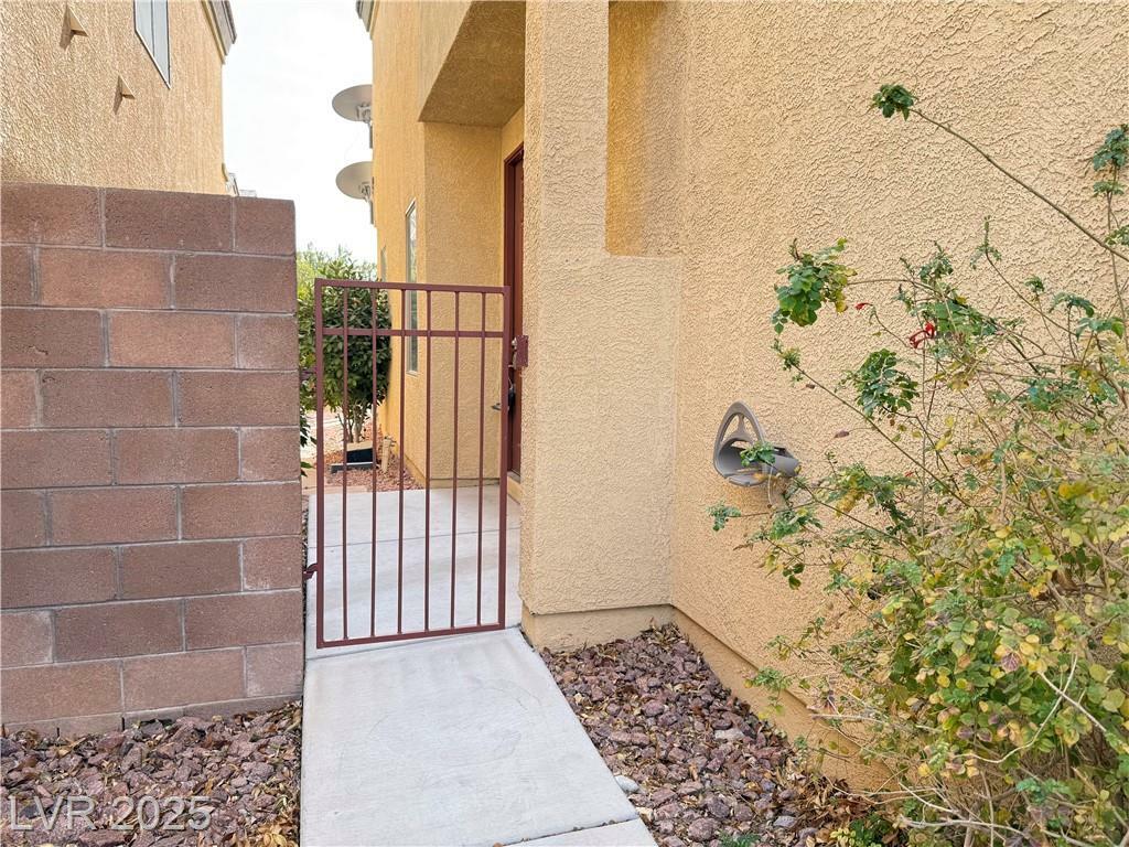 Property Photo:  5401 Coral Ribbon Avenue  NV 89139 