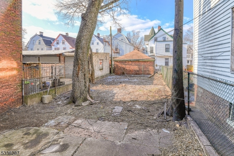 Property Photo:  43 S 9th St  NJ 07107 