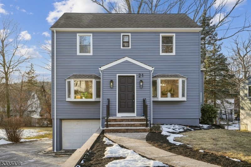 Property Photo:  21 Lenox Terrace  NJ 07052 