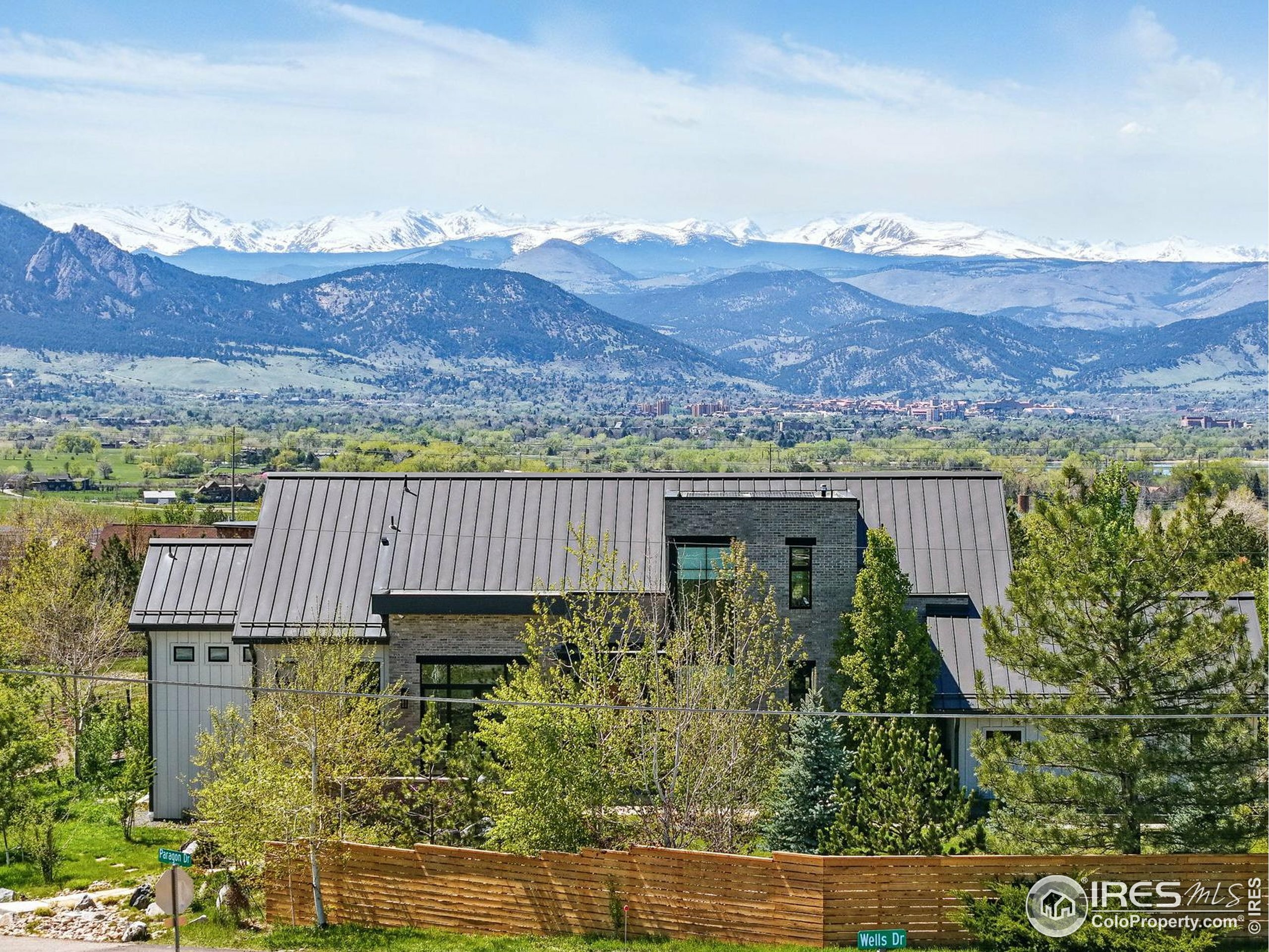 Property Photo: 635 Paragon Dr CO 80303