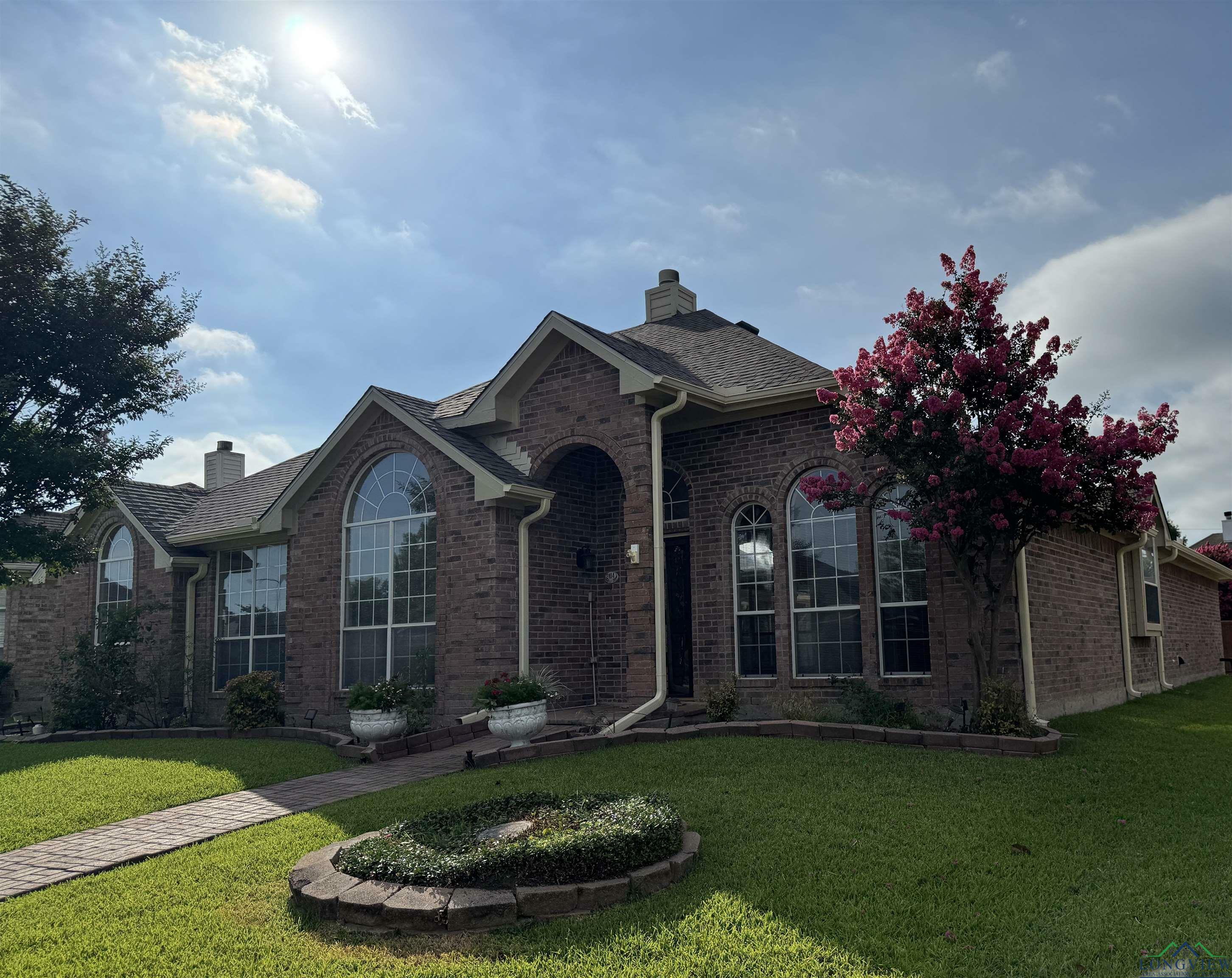 Property Photo: 2414 W Stillwater Dr. TX 75181-4768