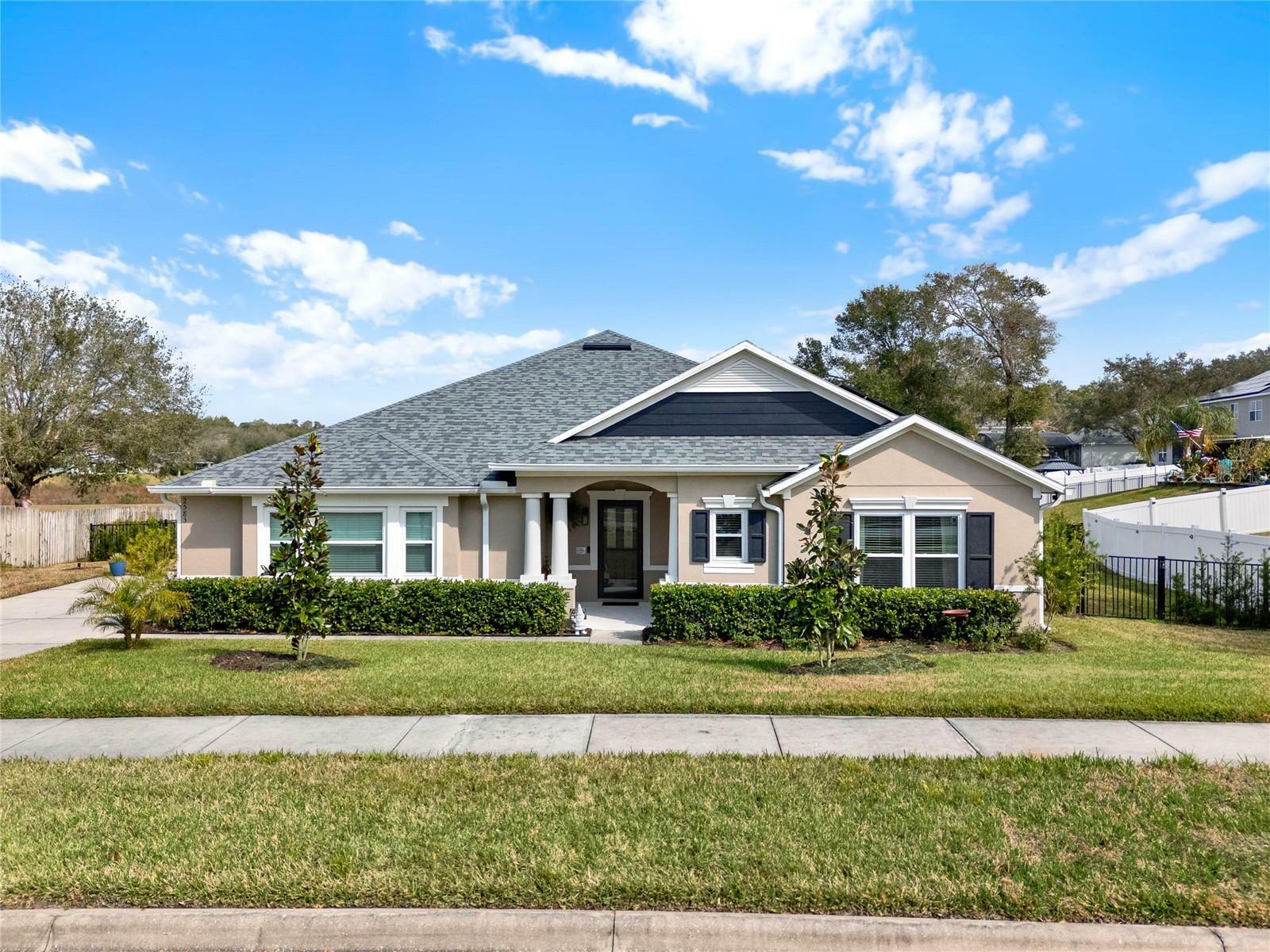 Property Photo:  2583 Grassmoor Loop  FL 32712 